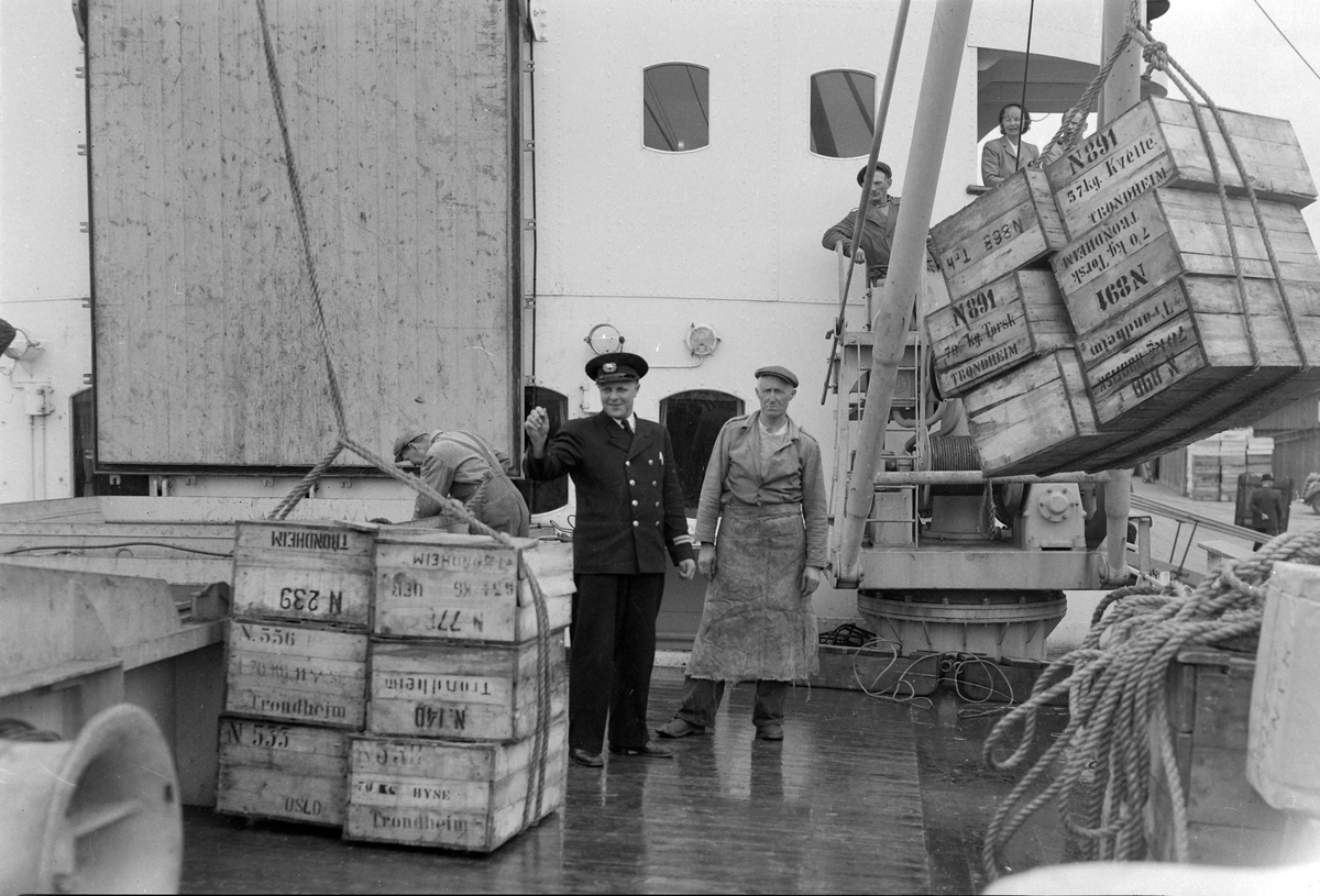 Fra Hurtigruta Håkon Jarl