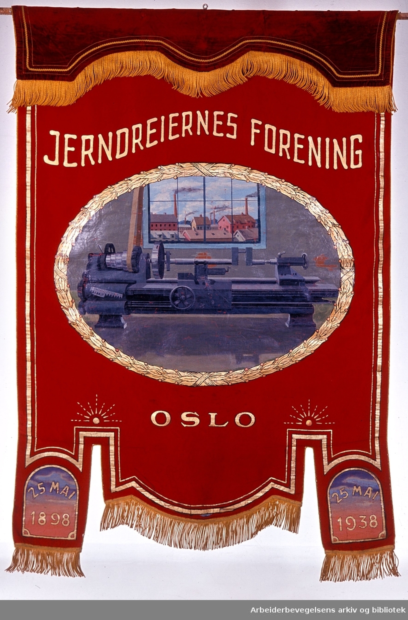 Jerndreiernes forening..Forside..Fanetekst: Jerndreiernes forening Oslo. 25 mai 1898, 25 mai 1938
