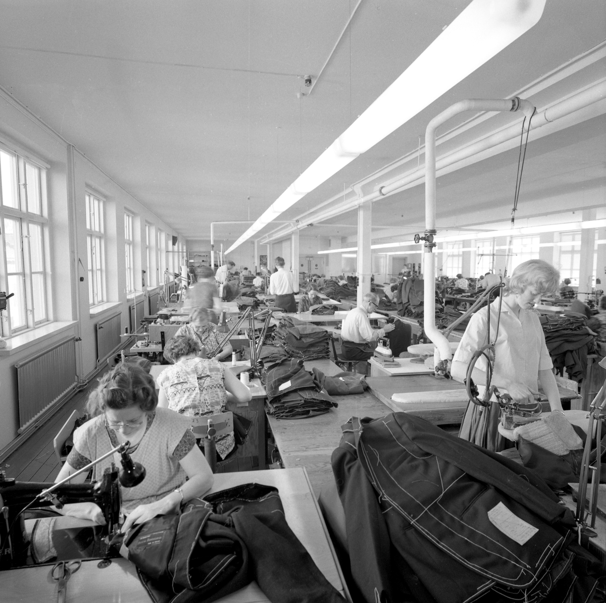 Bildsvit från textilföretaget AB Bergson o Söner daterad 620301. Fabriken låg i hörnet av Herrhagsgatan -Värmlandsgatan.