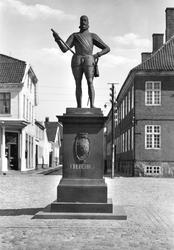 Fredrikstad. Statue av Fredrikstads grunnlegger