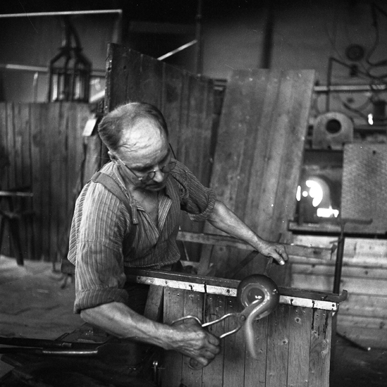 Glastillverkning, Gullaskrufs glasbruk. - Kulturparken Småland ...