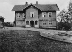 Aas kommunelokale , Bøverbru