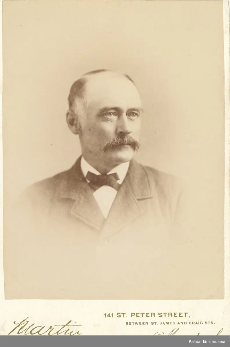 Trädgårdh, Carl Johan Conrad. Sjökapten. Född 1840, död 1904.

Gåva av fröken Elin Bäckström 1945