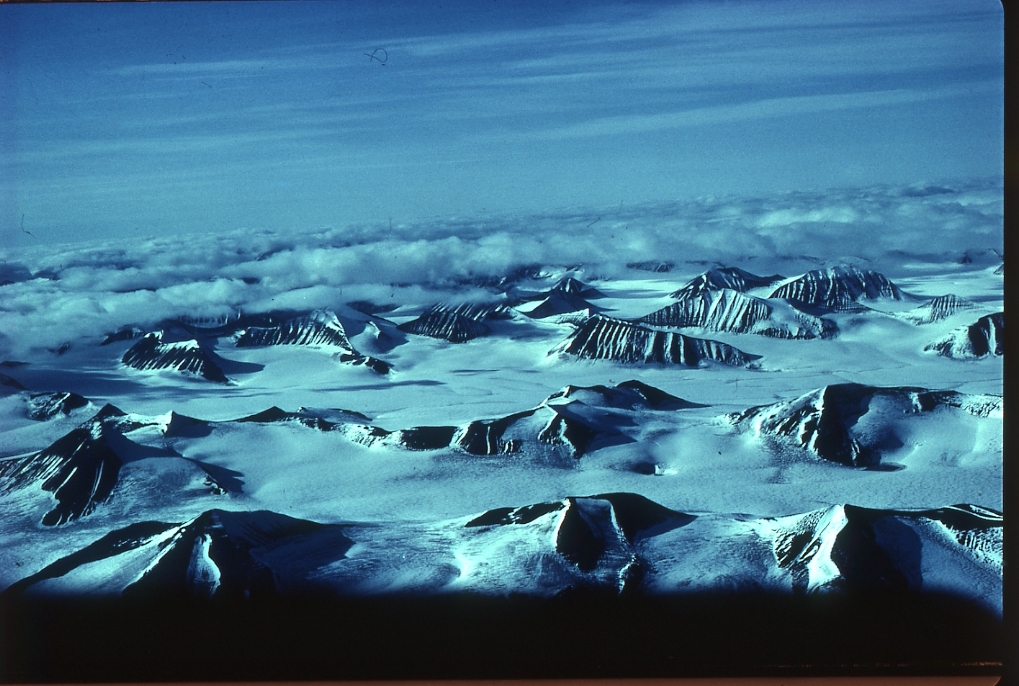 GEODESI, Diverse: Svalbard, isbre og nunatakker