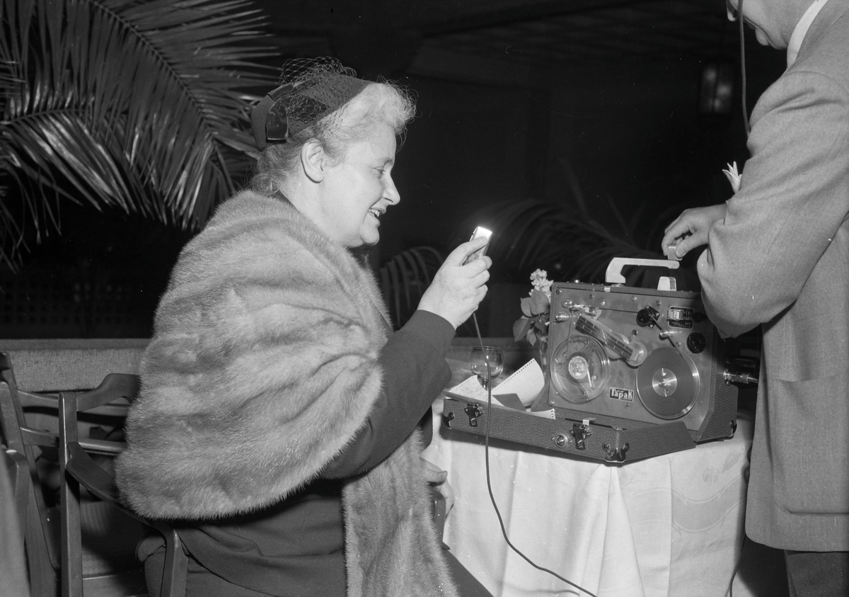Radioreporter Mary Margareth McBride "The First Lady of Radio"