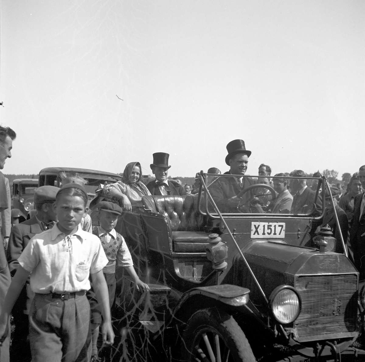 Bondeförbundet årsstämma, Åby Gård. Bondeförbundets ordförande Axel Pehrsson-Bramstorp. Juni 1939. En T-Ford 1910-1912.