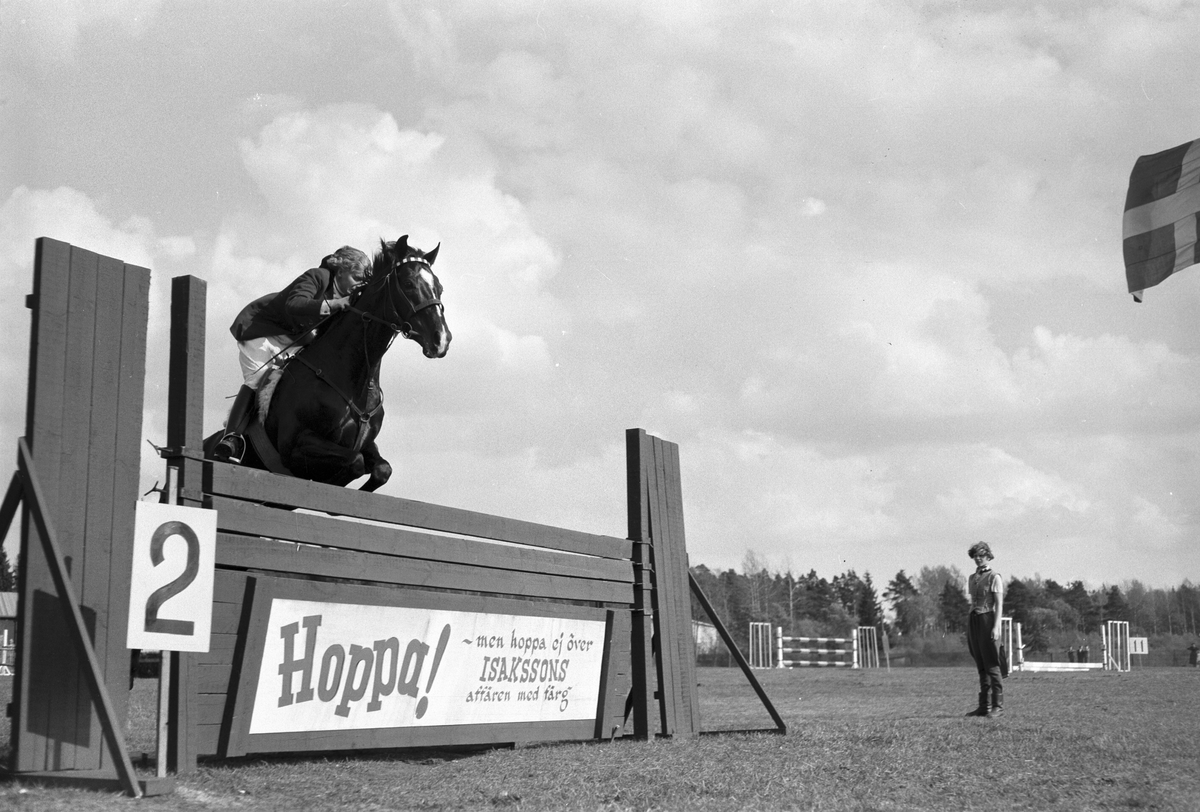 Hästhoppning. I 14. Den 17 maj 1953