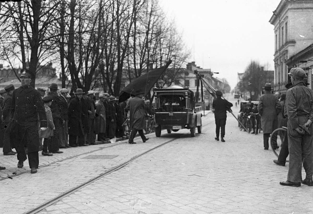 Procession genom Gävle.
