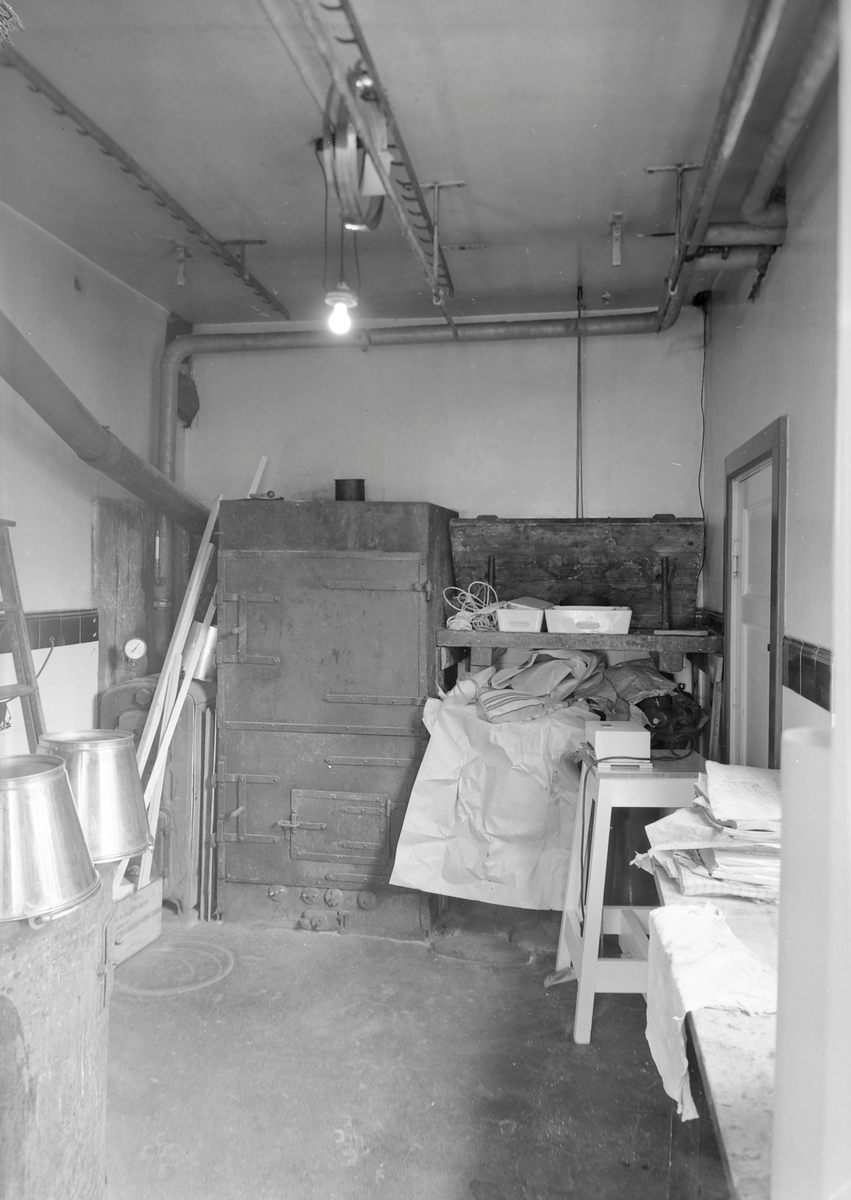 Johan O. Helgesen, butikk i Mellomveien 2