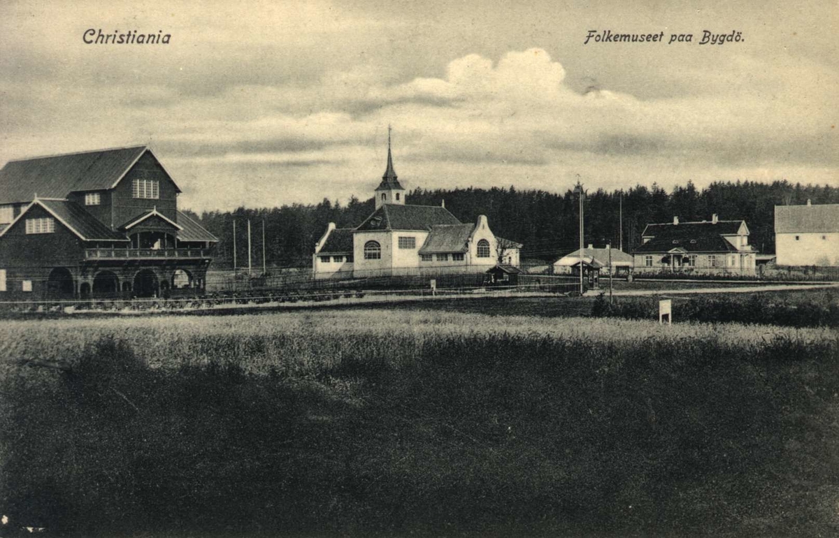 Postkort. Folkemuseet på Bygdøy, foto fra 1910.  Bruksbygninger, NF.