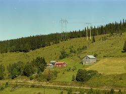 Kulturlandskap. Småbruk. Litt dyrka mark, mye utmark.