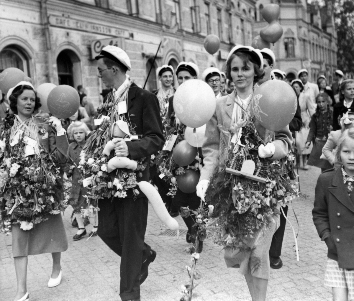 Studentexamen, 1951.Gunhild Nilsson, Lars-Olov Brorsson, Gun-Britt Nilsson.