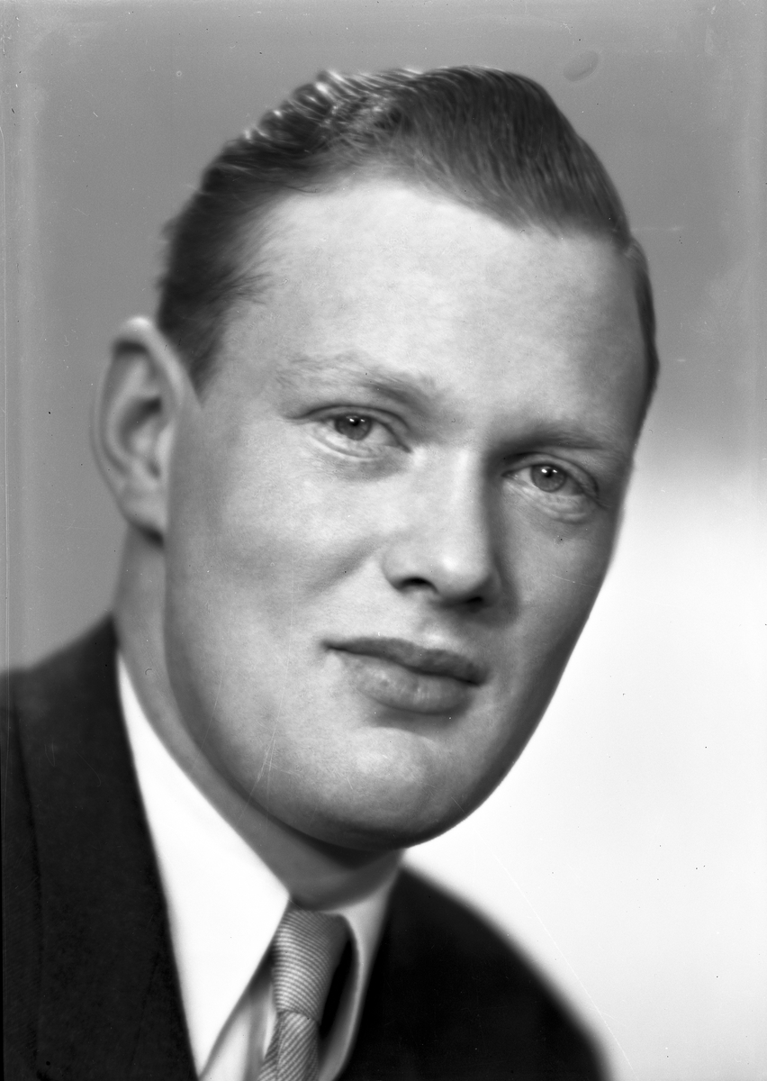 Unga herr Andersson, 26 januari 1946. Herr Werner Andersson, Södra Fiskargatan 15, Gävle.