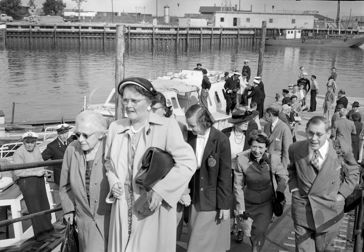 Turister fra RMS Caronia på besøk i Trondheim