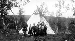 Almetjedåehkie/ gruppe