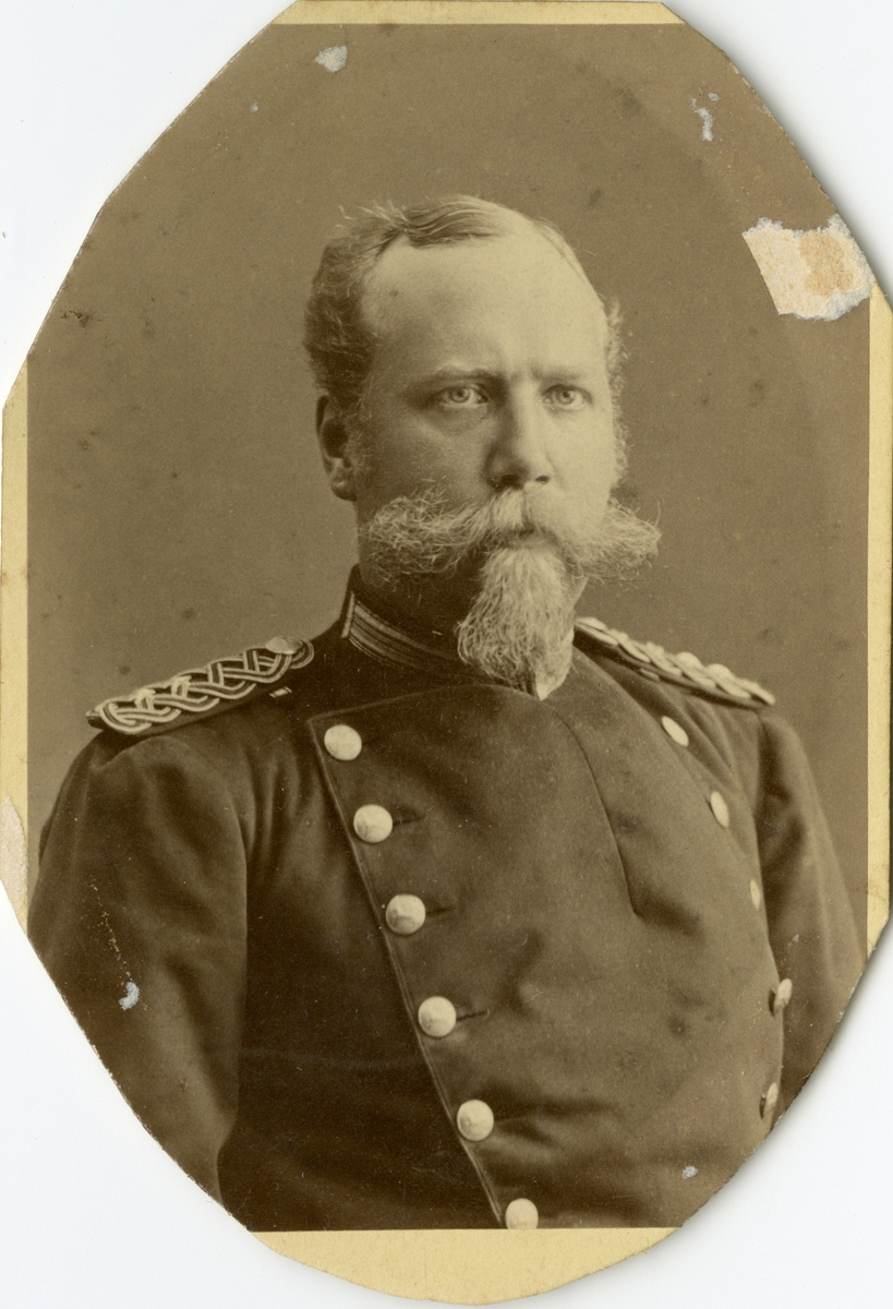 Porträtt av Fredrik Önnert Wahlberg, löjtnant vid Hälsinge regemente I 14.
Se även AMA.0009183.