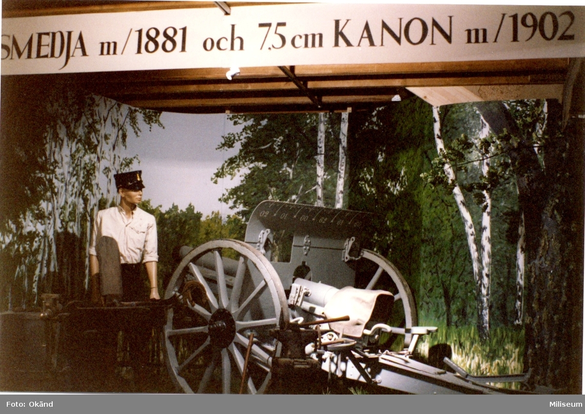 Försvarshistoriska muséet, Jkpg. Smedja m/1881. Kanon m/1902.