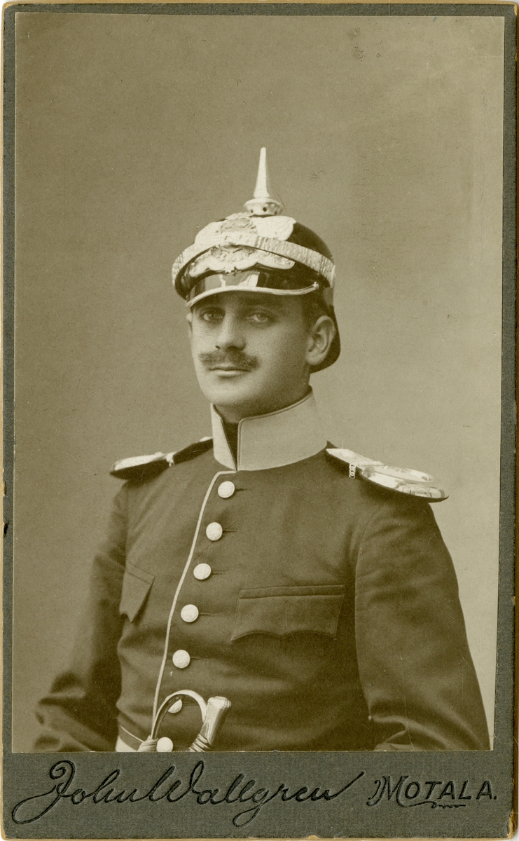 Porträtt av Oscar Alfred Atterling, officer vid Trängen.