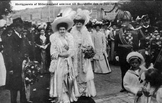 Hertigparets af Södermanland, prins Wilhelm och prinsessan Maria Pawlowna. Ankomst till Stockholm 14 juni 1908.