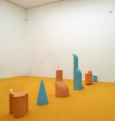 You in between [Objekt]