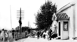 Sannumgården i Trøgstad med landhandleri ca. 1910-15. Med sy