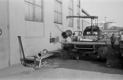 Godsrutebil på stasjon.