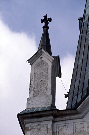 Ett av småtornen på Dala kyrka.