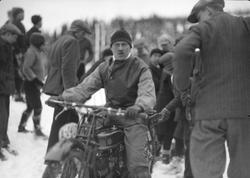 Bil- og motorsykkelløp på Lianvannet