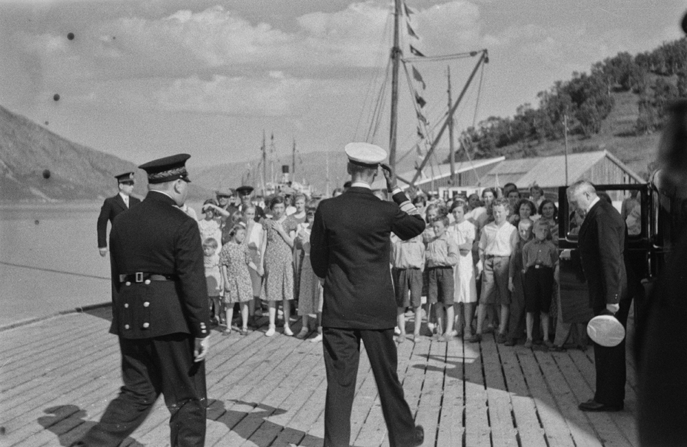 Kongebesøket i Mosjøen.Halsøykaia O.T.Olsen,Haakon,Per Angermo