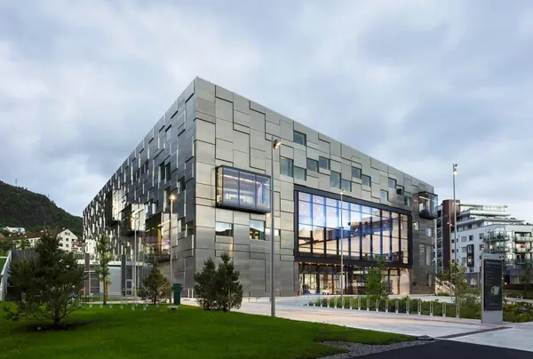 Universitetet i Bergen, Fakultet for kunst, musikk og design