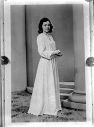 Fra Nordmøre museums fotosamlinger, Halås-arkivet.