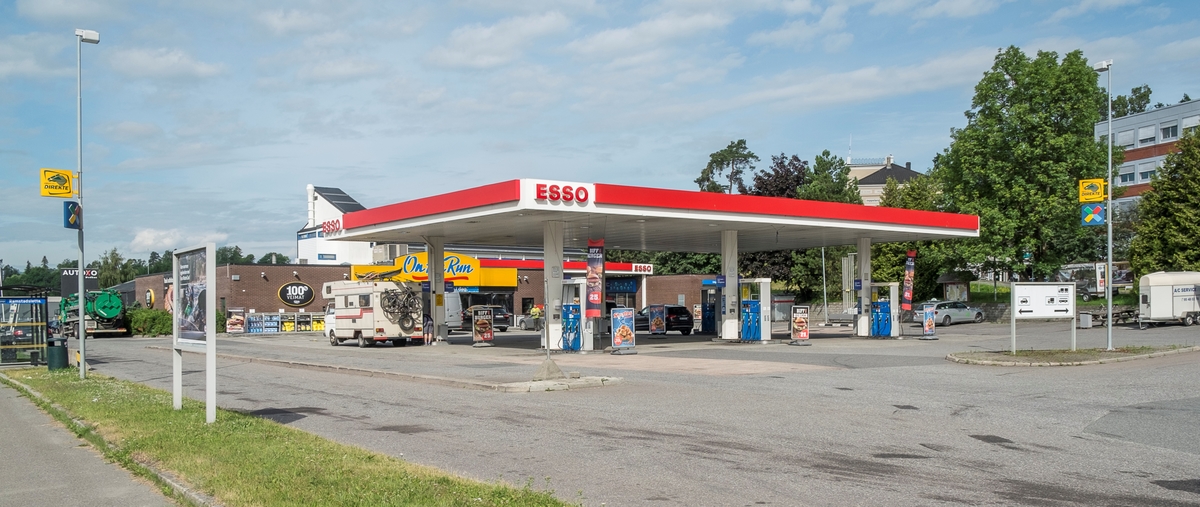 Esso bensinstasjon Drammensveien Ramstadsletta Høvik Bærum