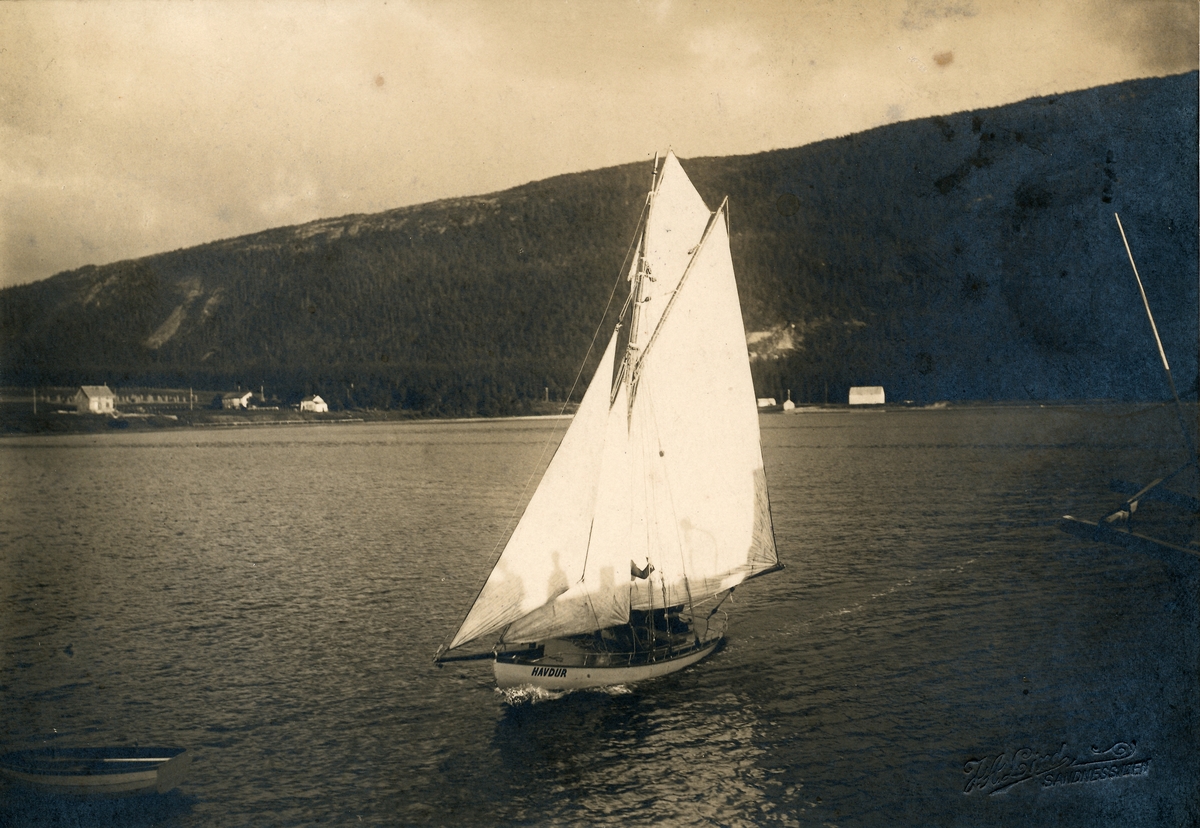 Venes` seilbåt "Havdur". Ranfjorden.