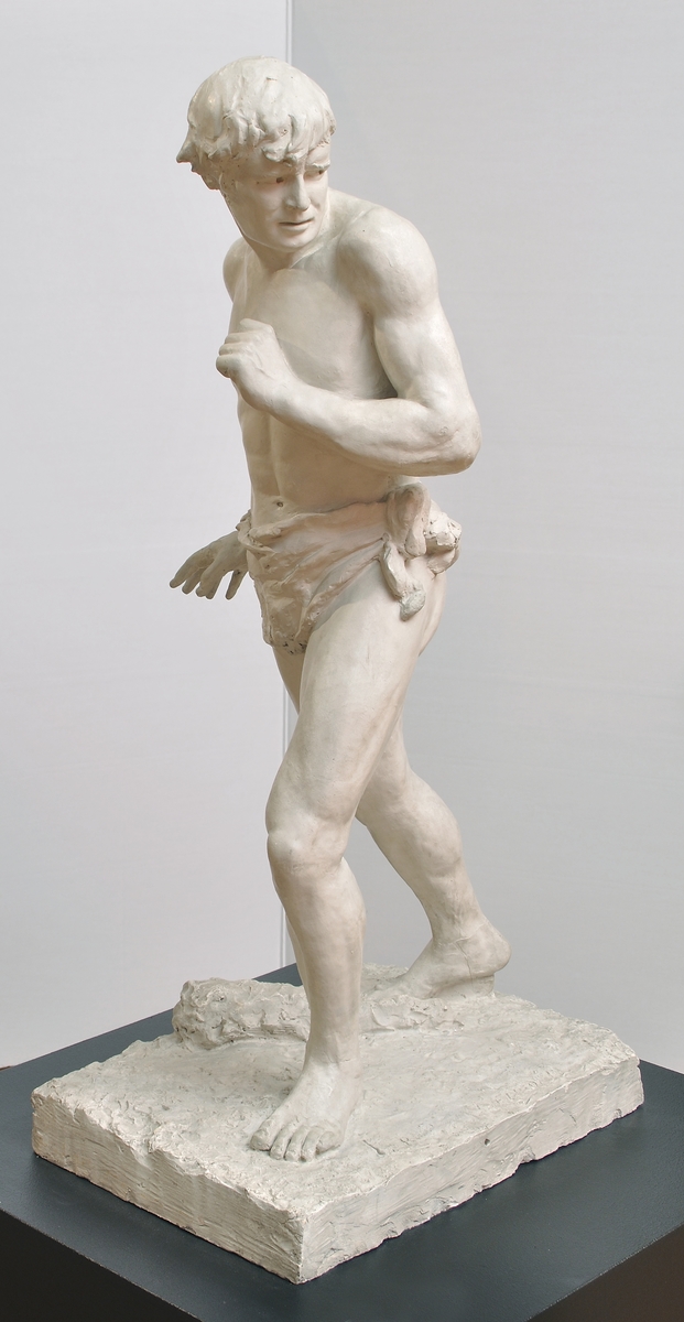 Skulptur, originalgips. "Kain" utförd av Carolina Benedicks-Bruce, (1856-1935). Skulpturen belönad med "Mention honorable" på salongen i Paris.