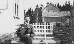 Portrett av ukjent mann, bekjent av skredderfamilien Hoff på