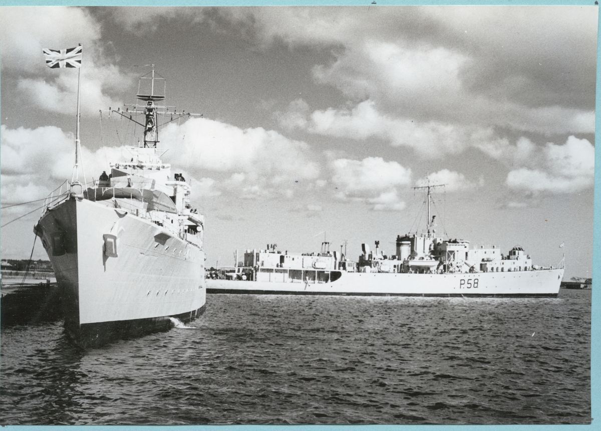 H.M.S. Zambesi (R66) och H.M.S. Woodbridge Haven (P58) förtöjda vid mobiliseringskajen. Från Engelska besöket i Karlskrona den 9-14 september 1951.