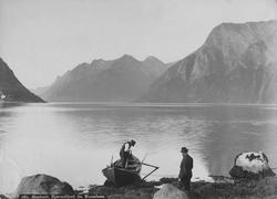 Sunnmøre, Hjørungfjorden fra Hustadnæs