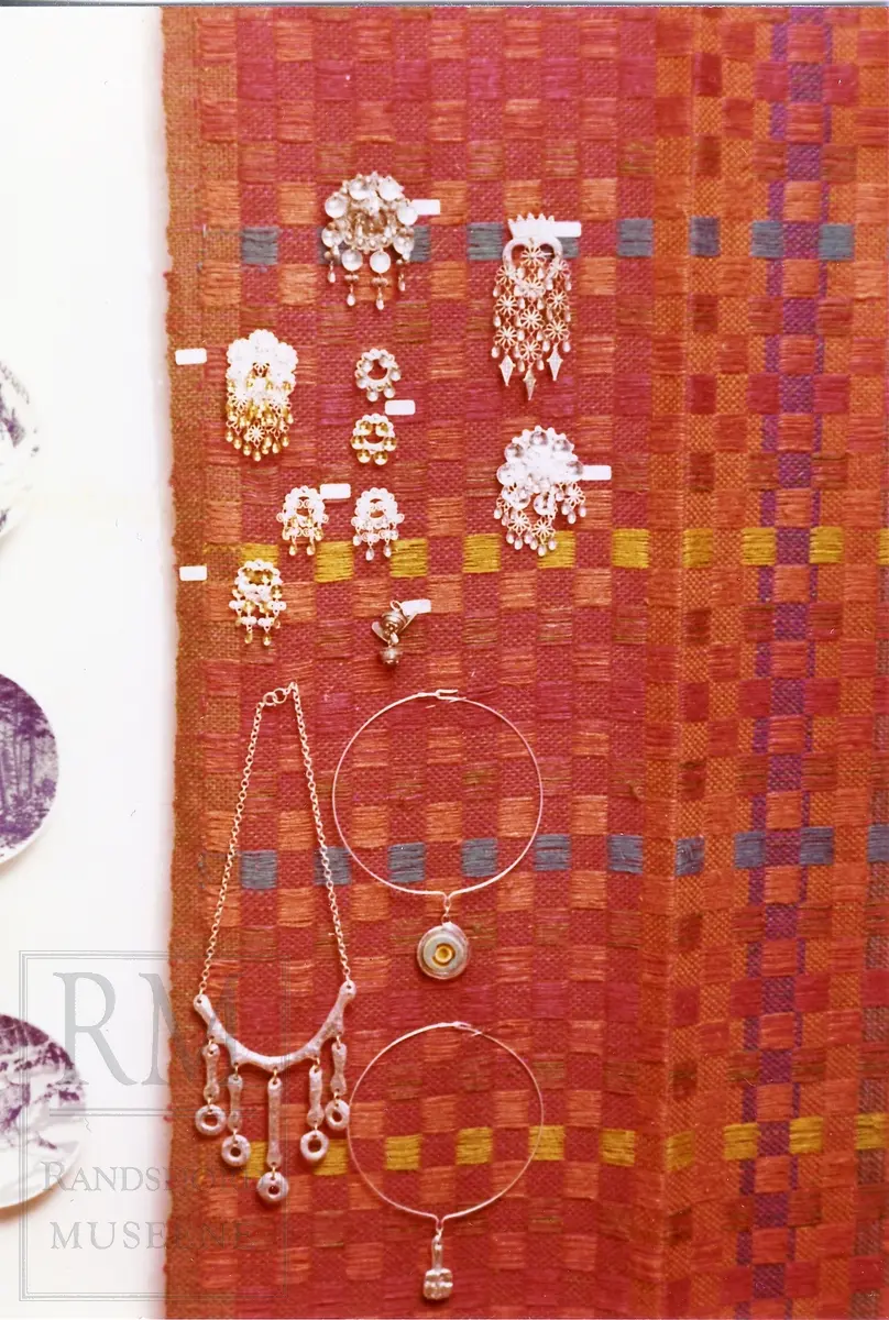 Interiør fra brukskunst og gavebutikk i Vassenden i Gran.