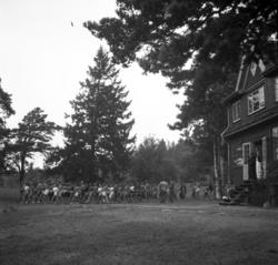 "8 (72)" .(ste181a) .Gon-hytta som er møtelokalet for NGU og