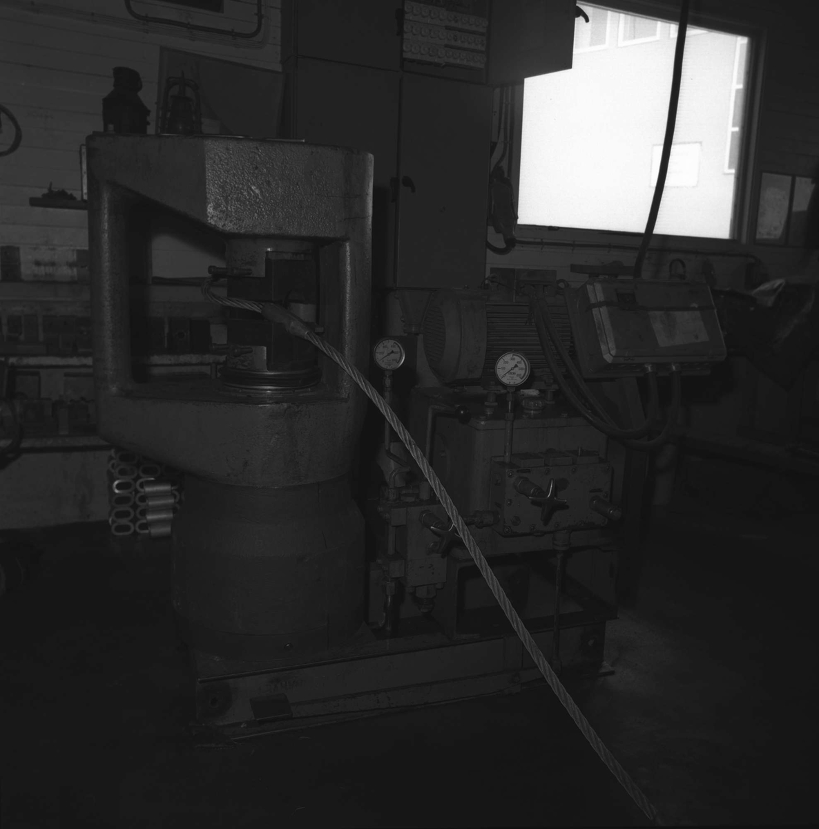 -for mørkt?
Maskin på verkstedet til Ytre Rolløya Fiskarsamvirke på Langnes.