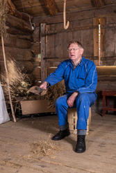 Tresking i Hammervoll-løa med Bjørn Austigard.