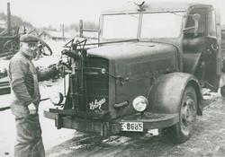 1940 modell Saurer lastebil med generator på Oppland Redskap