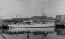 Dampskipet "Hitra".
Tidligere kaldt Verma.
Oppbygd i 1956.