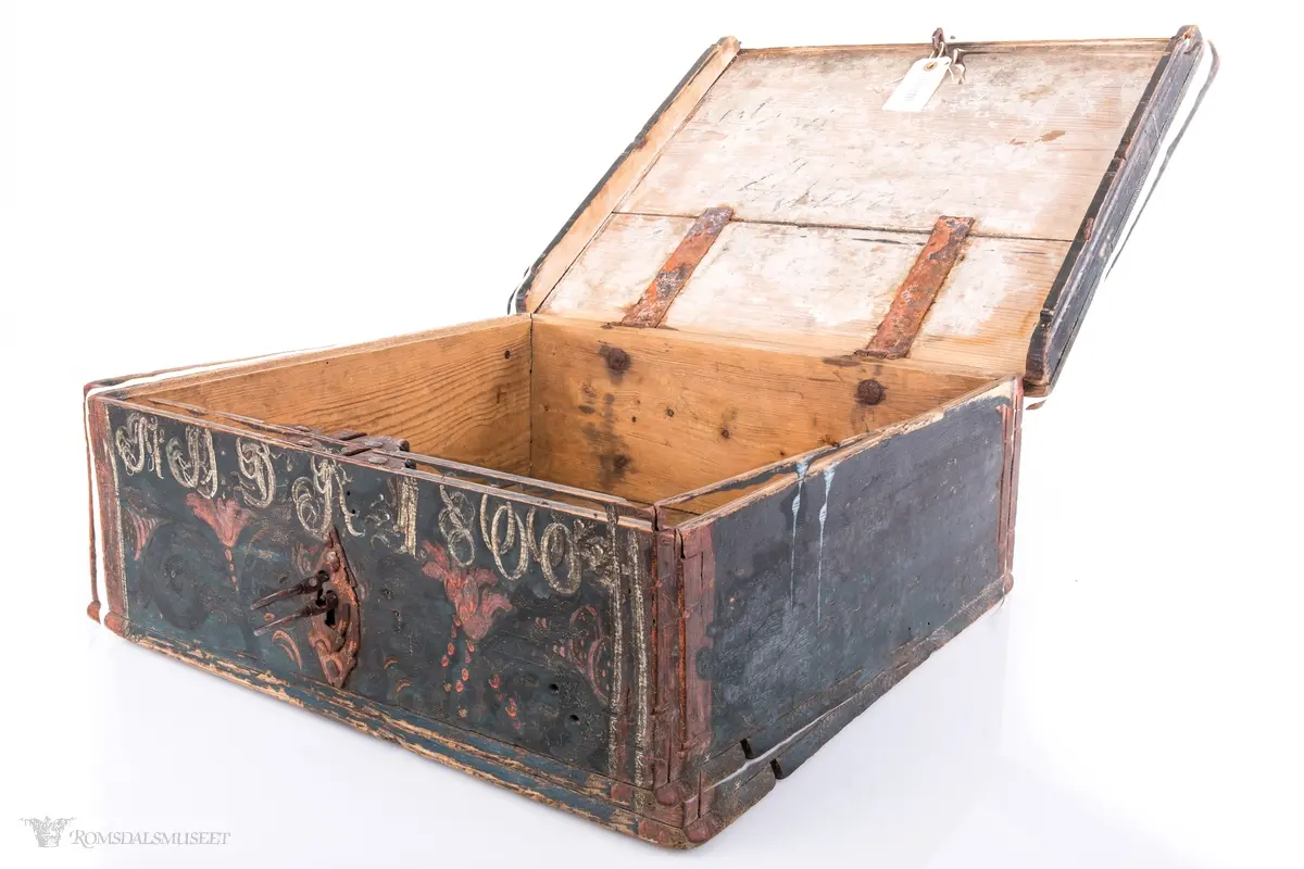 Blomster og rankemønster. Akantus.