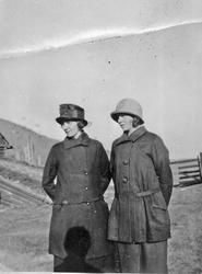 Portrett av to kvinner