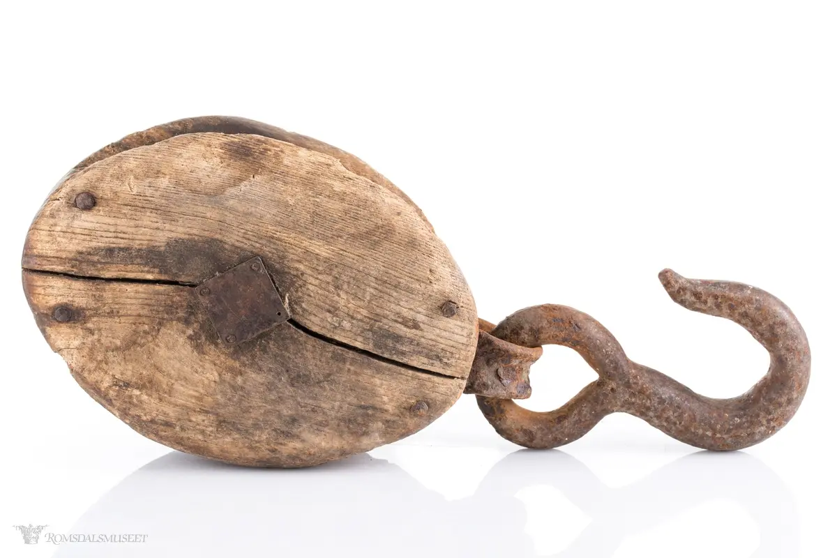 Enkeltskåren blokk med jernskive og jernkrok.