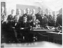 Elever på Jernbaneskolen.