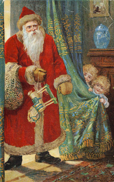 Julekort med bilde av en stor, amerikansk-aktig julenisse som kommer med gaver, og to barn som titter fram bak ei gardin.