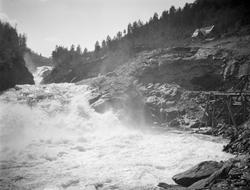Kamfossen, Skåbu. Anleggsommeren 1921.