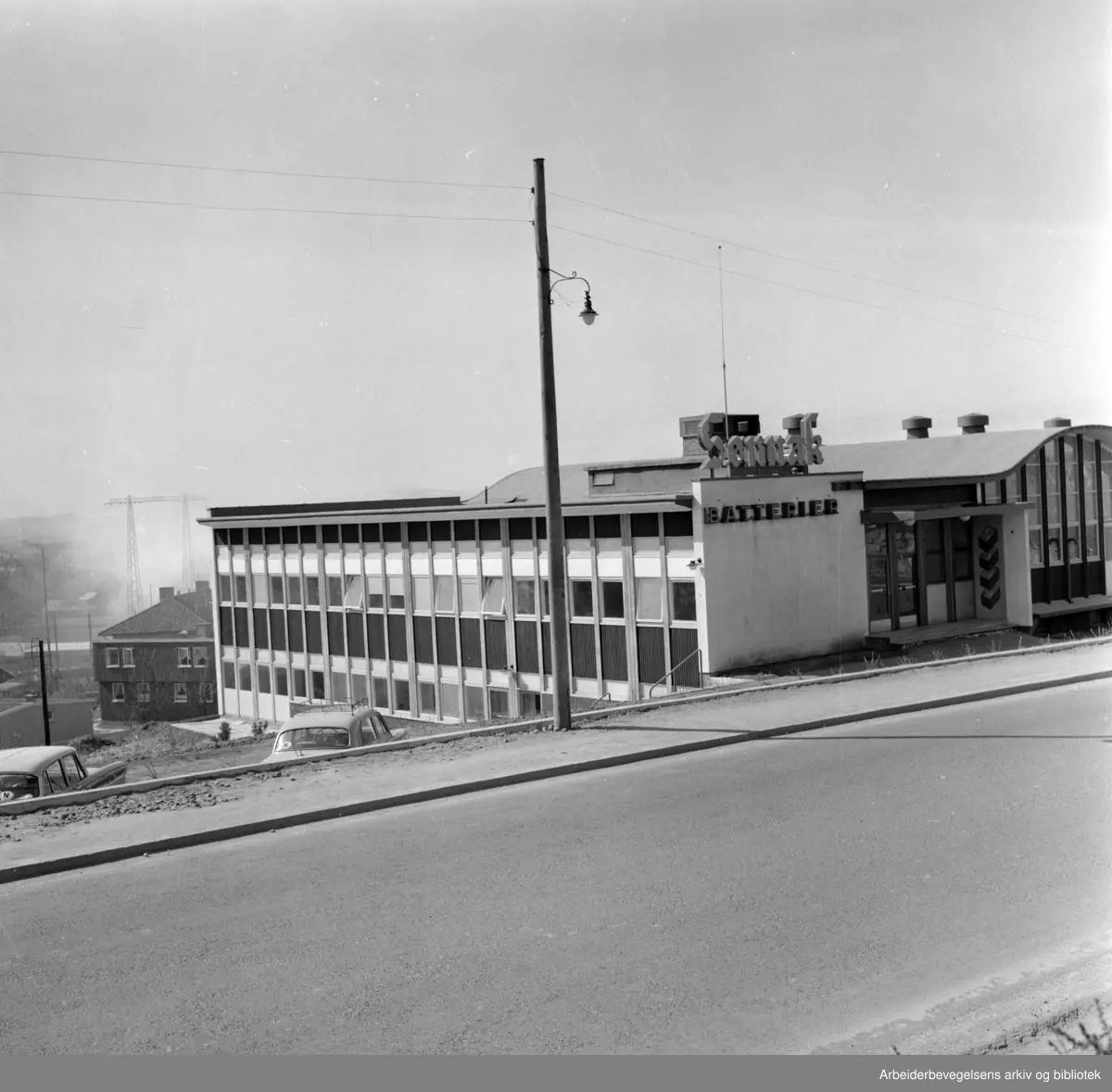 Sønnak. Sønnichsens akkumulatorfabrikk. April 1959
